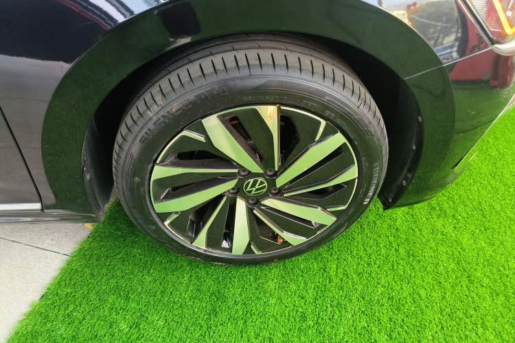 Used Volkswagen Passat 2023 330TSI Elite Edition
