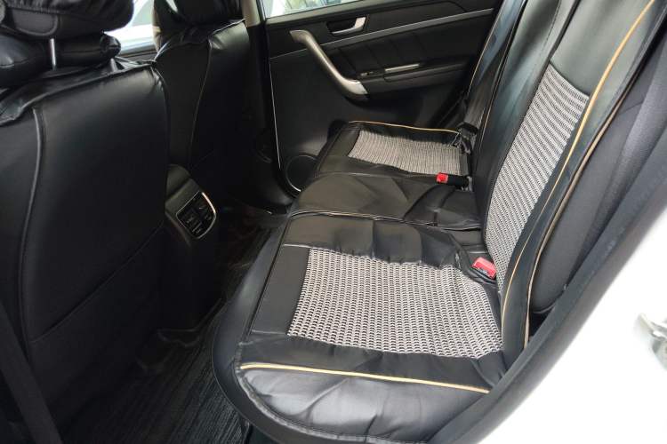 Used Haval M6 2019 1.5T Manual Two-Wheel Drive Urban Version China VI Standard