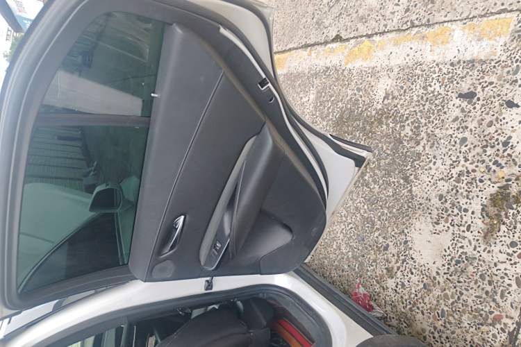 Used Cadillac XT4 2018 28T Two-Wheel Drive Leading Version