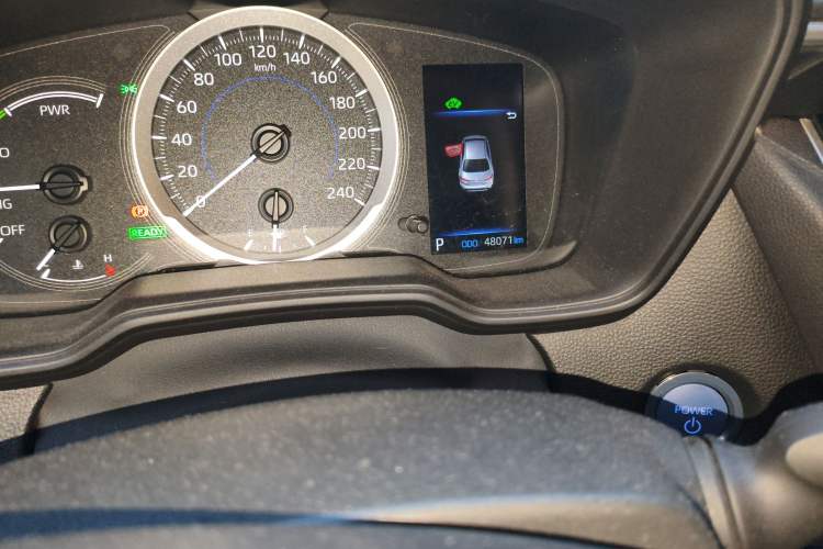 Used Toyota Levin 2022 Dual-Motor 1.8H E-CVT Leading Edition
