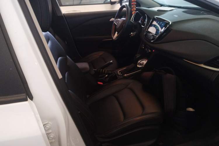 Used Chevrolet Monza 2020 Light Hybrid Redline 320T Dual-Clutch Joyful Edition