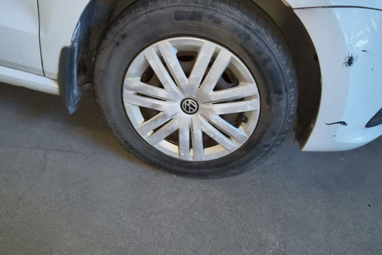 Used Volkswagen Polo 2014 1.4L Manual Fashion Edition