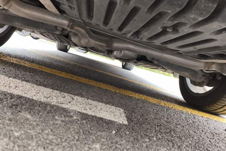 Used Mercedes-Benz E-Class 2019 E 300 L Sporty and Stylish Model
