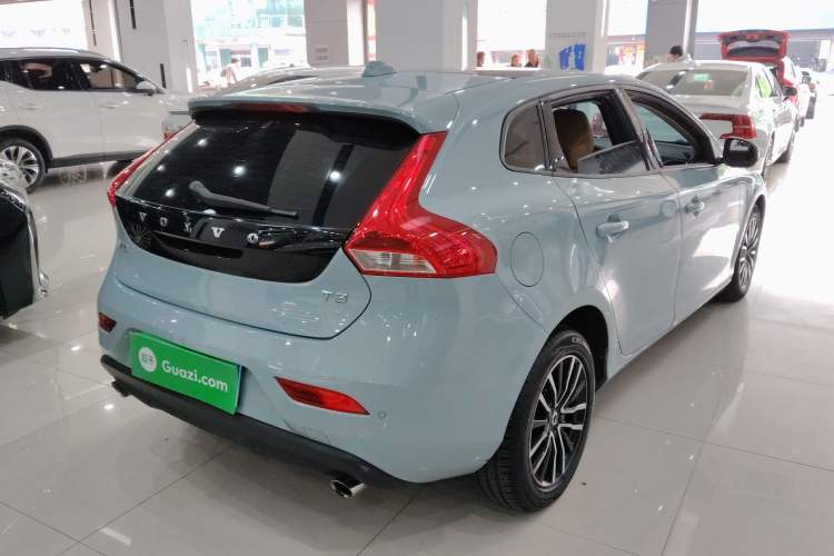 Used Volvo V40 2017 T3 Zhiyi Edition