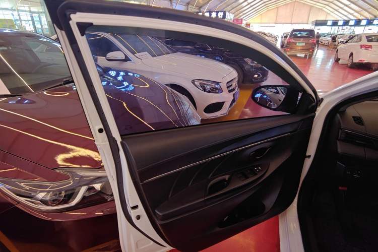 Used Toyota YARiS L 2021 1.5L CVT Leading Edition
