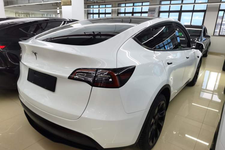 Used Tesla Model Y 2021 Long-Range All-Wheel-Drive Version