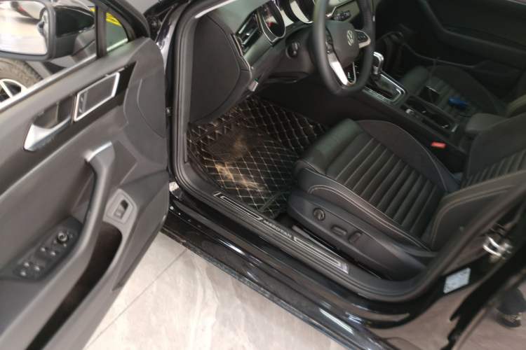 Used Volkswagen Magotan 2020 330TSI DSG Leading Model
