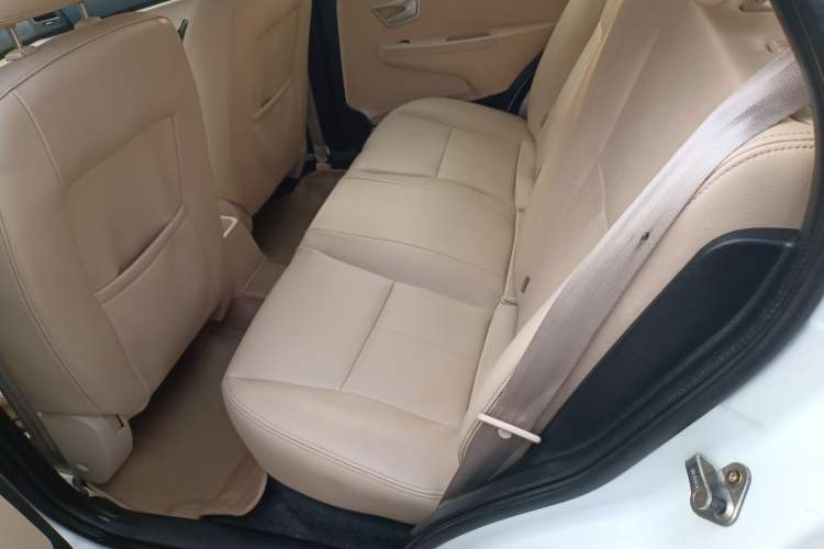 Used Chery Fengyun 2 2013 Hatchback 1.5L Manual Ruiyi Edition
