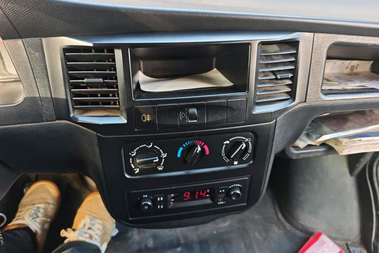 Used Wuling Zhiguang 2015 1.2L Practical LS-I Model
