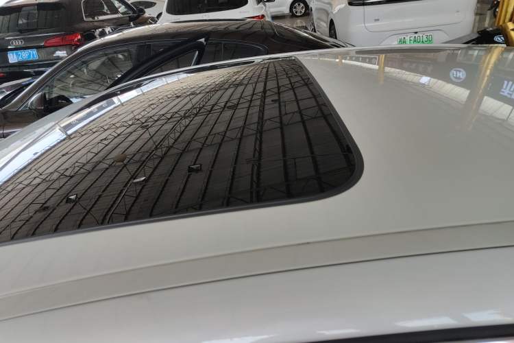 Used BMW 5 Series 2022 Second Facelift 525Li Luxury Package
