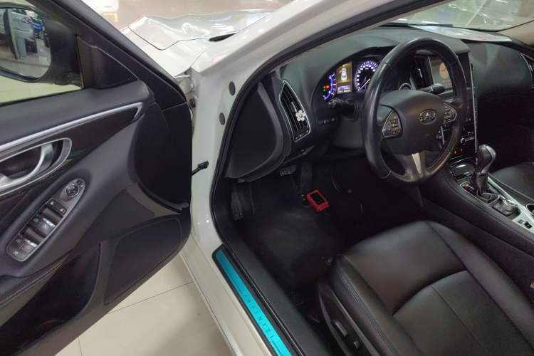 Used Infiniti Q50L 2015 2.0T Comfort Edition