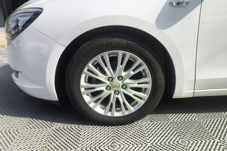 Used Buick GT 2017 15N Automatic Elite Version
