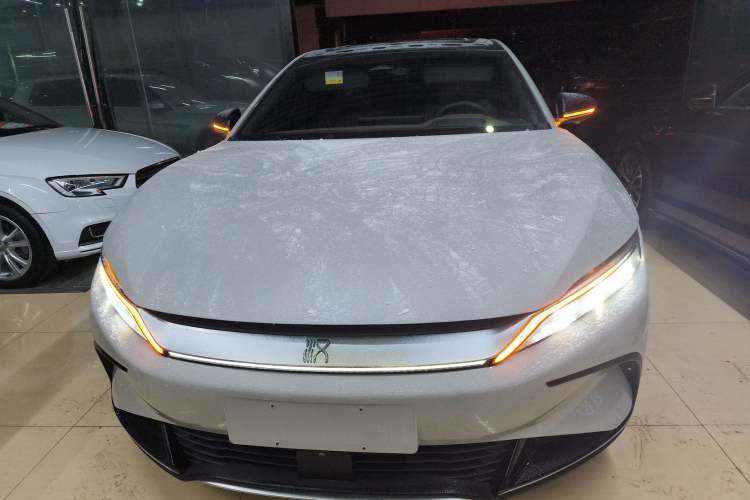 Used BYD Han 2022 EV Genesis Edition 610KM All-Wheel Drive Premium Model
