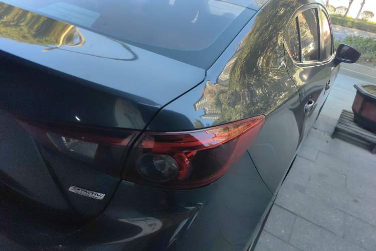 Used Mazda Mazda 3 Axela 2017 Sedan 1.5L Automatic Luxury Model Emission Standard China V