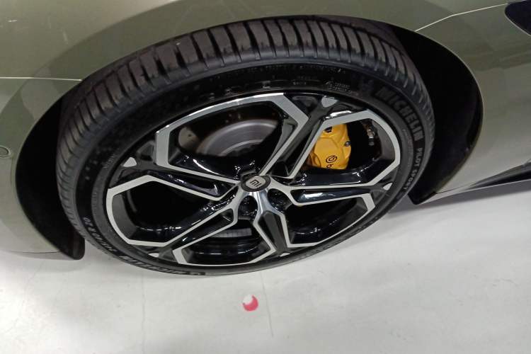 Used Xiaomi Auto SU7 2024 Rear-Drive Long-Range Intelligent Driving Version
