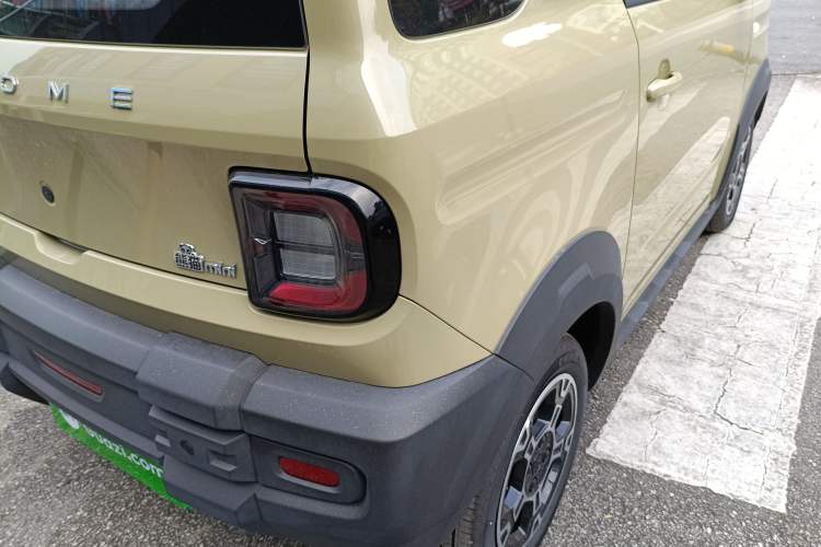 Used  Panda 2025 210km Panda Rider
