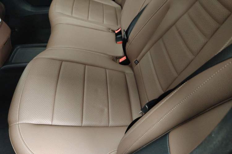 Used Mercedes-Benz E-Class 2020 E 300 L Sporty and Stylish Model