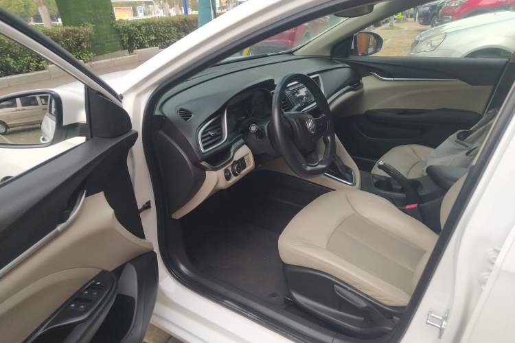 Used Buick GT 2017 15N Automatic Elite Version
