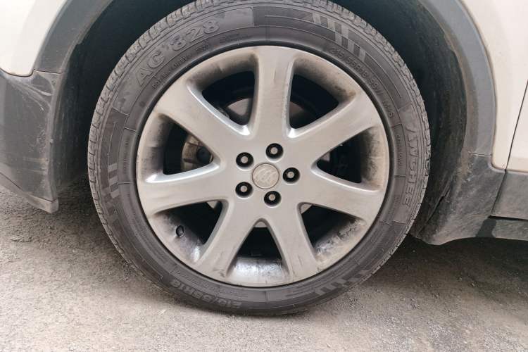 Used Buick Encore 2015 1.4T Automatic Two-Wheel Drive Urban Elite Version