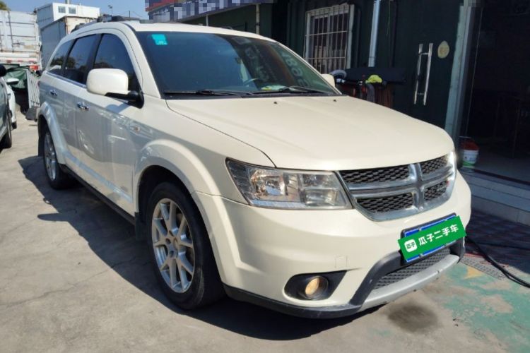 Used Dodge Journey 2013 2.4L Two-Wheel Drive Luxury Version
