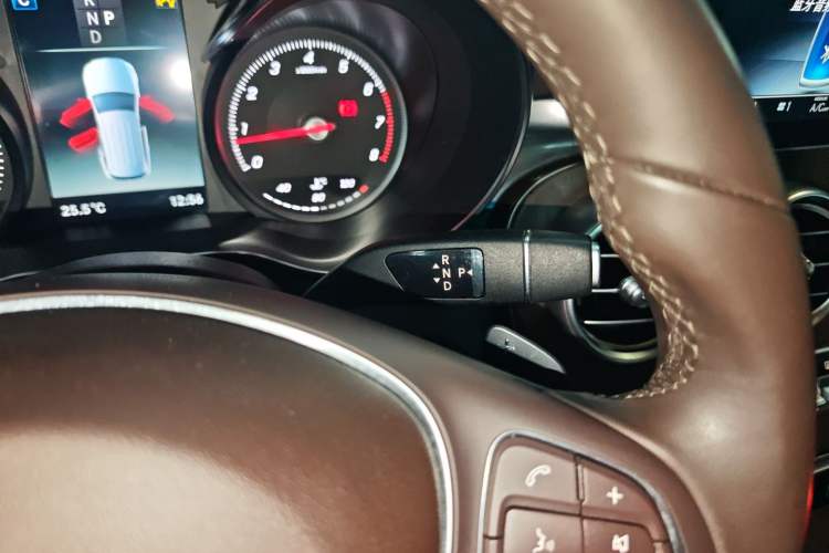 Used Mercedes-Benz GLC 2019 Refreshed GLC 300 L 4MATIC Dynamic Edition