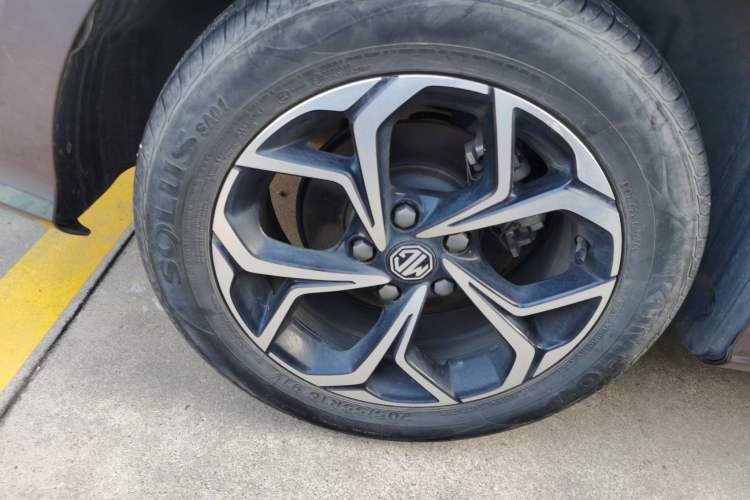 Used MG 5 2022 180 DVVT CVT Youth Luxury Edition
