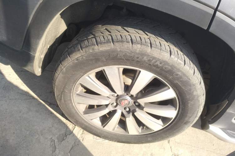 Used Roewe RX8 2018 30T Smart Connectivity Four-Wheel Drive Flagship Edition
