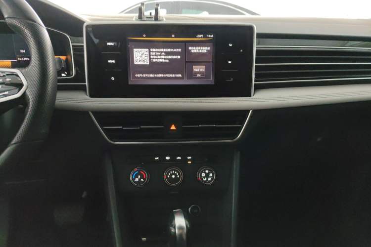 Used Volkswagen Tiguan L 2023 330TSI Automatic Two-Wheel Drive Comfort Edition
