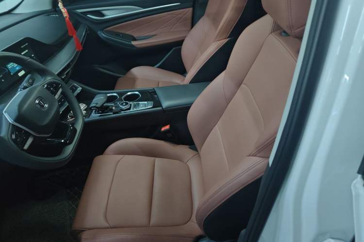 Used Changan Eado 2025 PLUS 1.4T Dual-Clutch High-Energy Version
