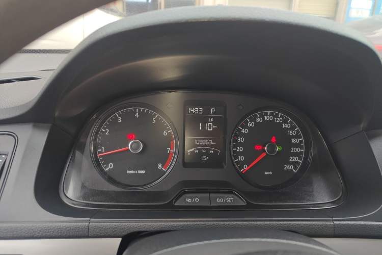 Used Volkswagen Lavida 2013 Revised Classic 1.6L Automatic Fashion Edition
