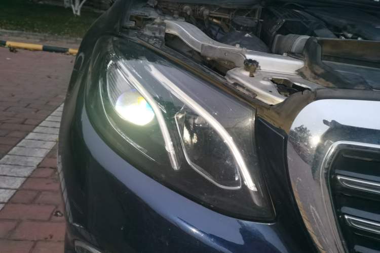 Used Mercedes-Benz E-Class 2016 E 300 L Stylish Model
