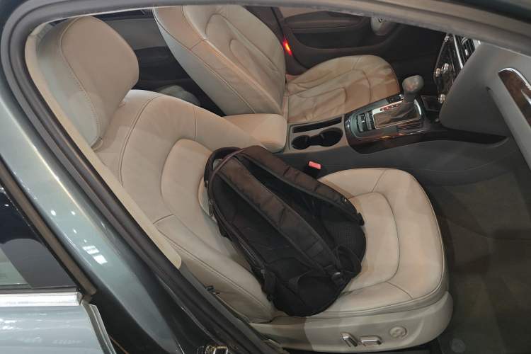 Used Audi A4L 2015 35 TFSI Automatic Comfort Model
