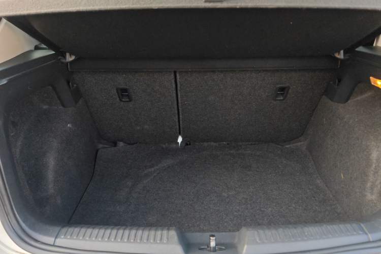 Used Volkswagen Polo 2014 1.4L Automatic Comfort Edition
