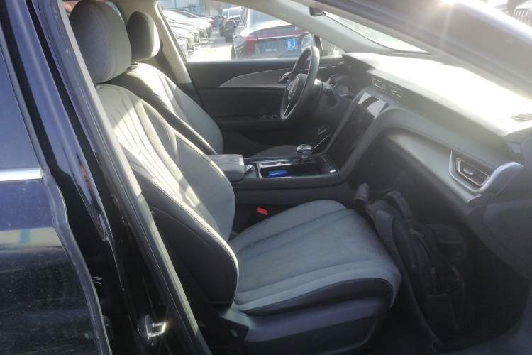 Used Hongqi H5 2024 1.5T DCT Smart Connect Flagship Edition