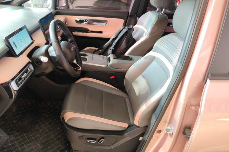 Used AION Y 2022 Plus 70 Smart Edition
