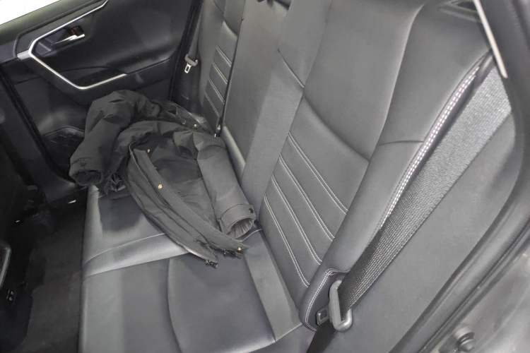 Used Toyota RAV4 2020 Dual-Motor 2.5L E-CVT Four-Wheel Drive Flagship Edition
