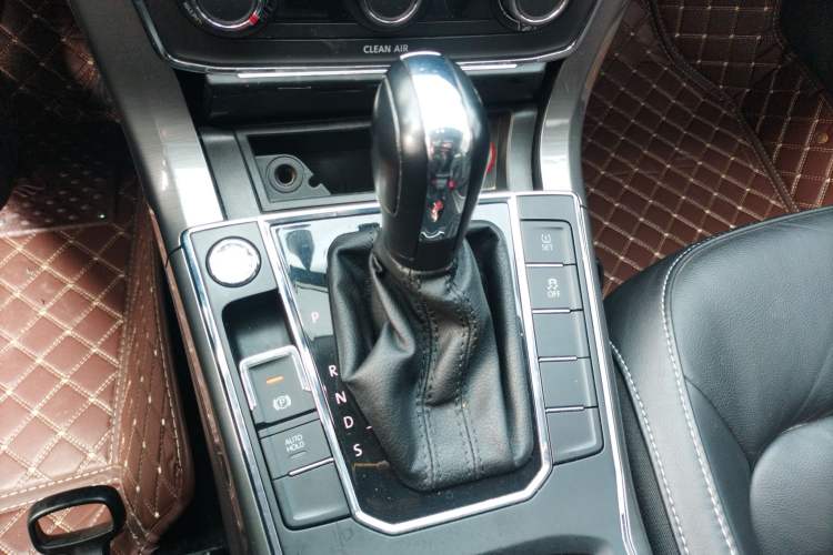 Used Volkswagen Passat 2017 330TSI DSG Luxury Edition
