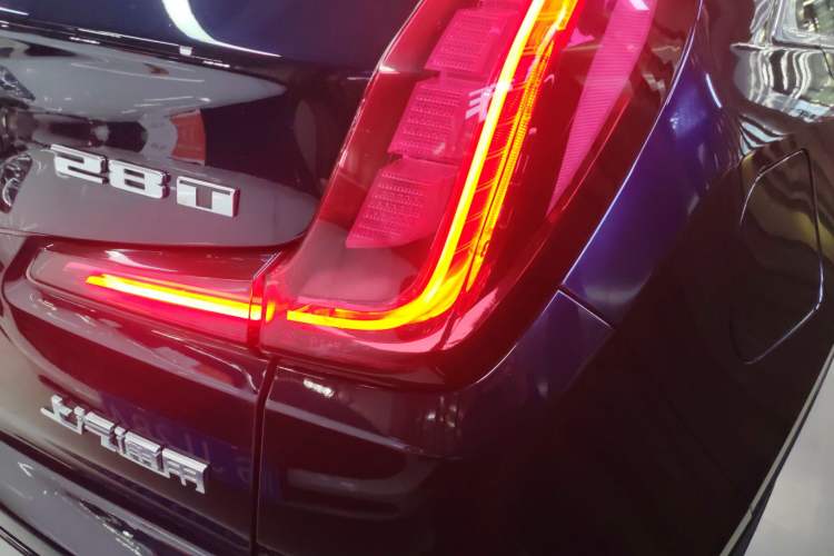 Used Cadillac XT4 2021 28T Two-Wheel Drive Leading Version