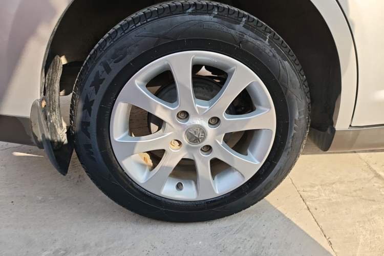 Used Venucia D50 2015 1.6L Manual Fashion Edition