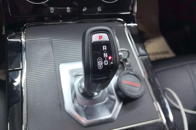 Used Land Rover Range Rover Evoque 2020 249 PS R-DYNAMIC S Sport Edition
