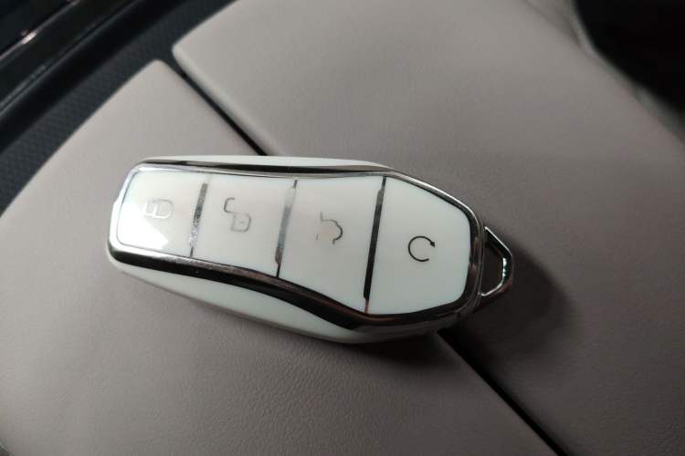 Used BYD Han 2025 DM-i 125KM Prestige Model
