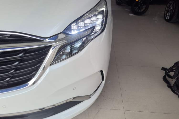 Used Buick GL8 2020 ES Land Cruiser 653T Luxury Edition