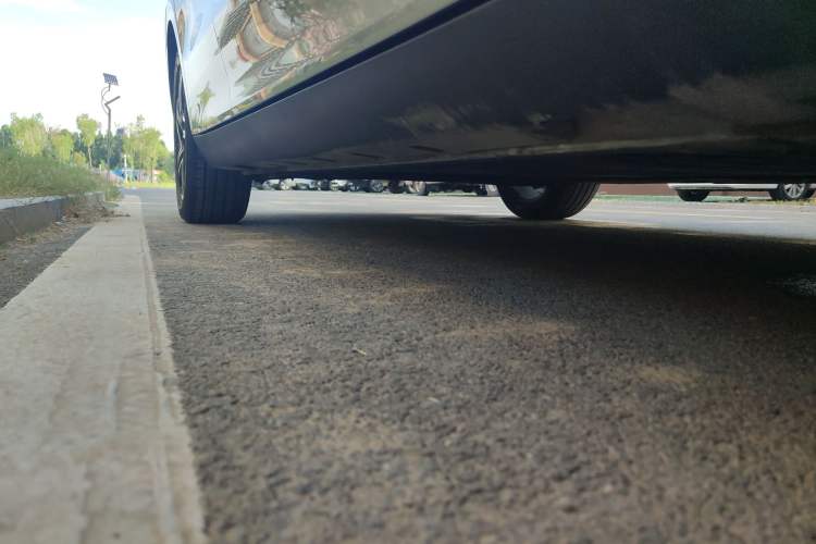 Used Roewe D7 2023 DMH 125km Superior Edition
