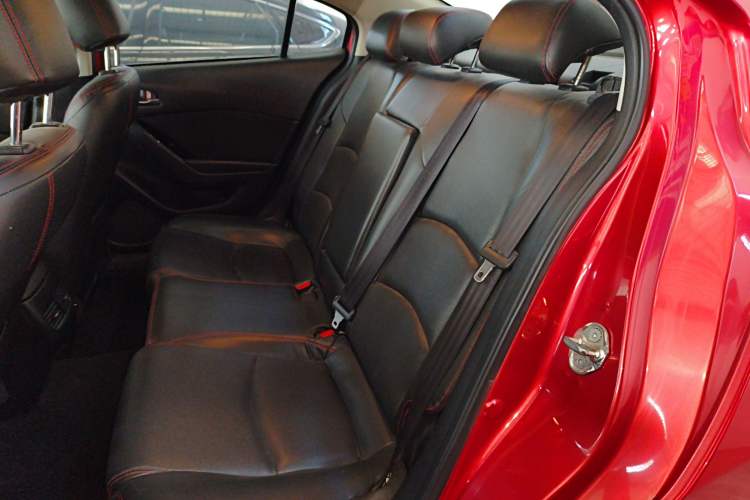 Used Mazda Mazda 3 Axela 2017 Sedan 1.5L Automatic Luxury Model Emission Standard China V
