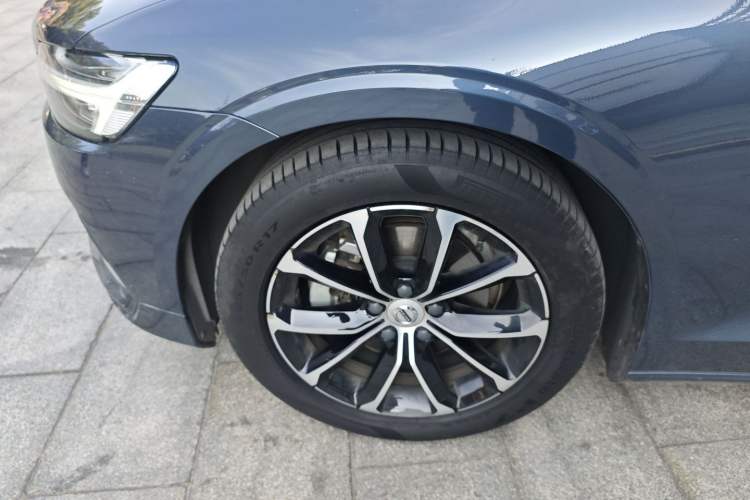 Used Volvo S60 2022 B4 Zhiyi Luxury Edition