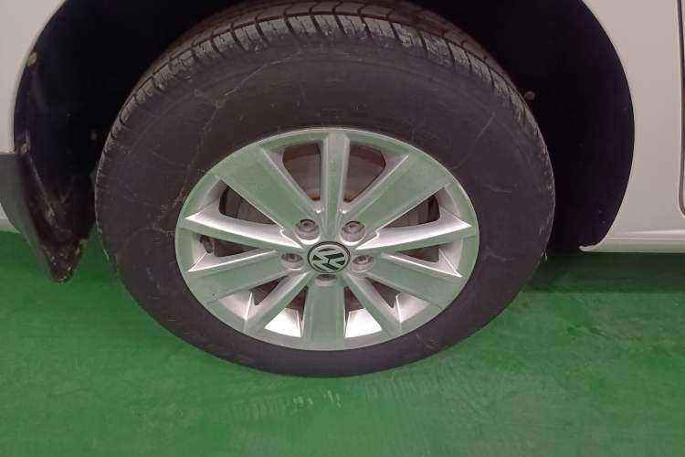 Used Volkswagen Jetta 2017 1.5L Manual Fashion Edition