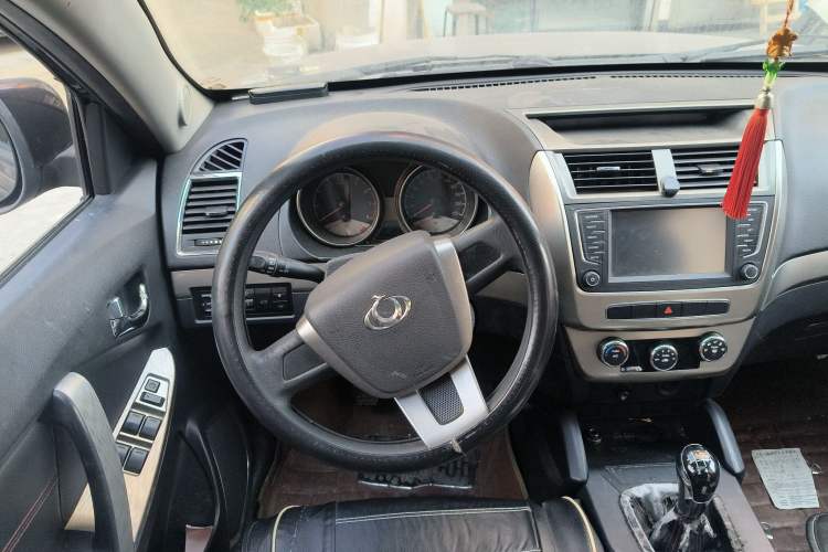 Used Geely Auto GX7 2015 Classic Edition 1.8L Manual Elite Model China V Standard
