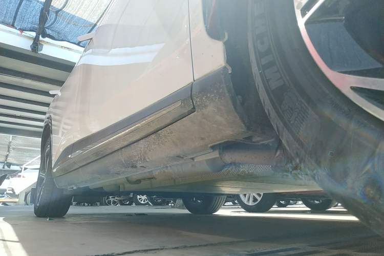 Used NETA L 2024 Extended-Range 220 PRO+ Family Package