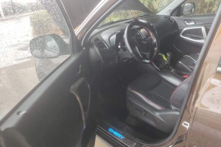 Used Chery Tiggo 5 2014 2.0L Manual - Family Deluxe Edition
