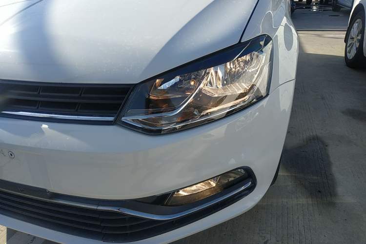 Used Volkswagen Polo 2016 1.6L Automatic Comfort Model